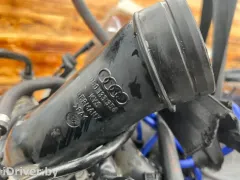 Патрубок воздушного фильтра Audi A4, 2000 г.