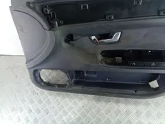 Обшивка двери передней правой (дверная карта) Audi A8, 2005 г.