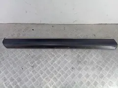 Молдинг двери передней левой Volkswagen Touareg, 2007 г.