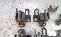 Петля двери Audi A6, 2000 г.