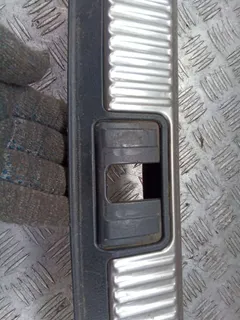 Накладка внутренняя на заднюю панель кузова Audi A4, 2006 г.
