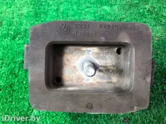 Подушка крепления КПП BMW 5 серии, 2005 г.