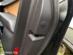 Замок двери передней правой Audi A6, 2005 г.