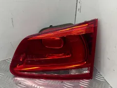 Фонарь крышки багажника правый Volkswagen Touareg, 2011 г.