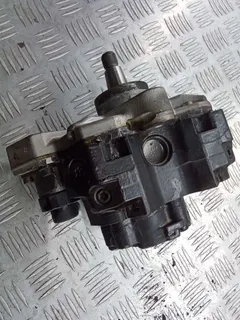 Насос топливный Audi A4, 2005 г.