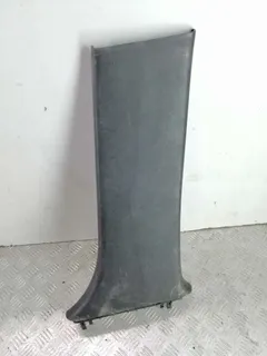 Обшивка стойки центральной правой Volkswagen Passat, 1999 г.