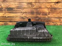 Декоративная крышка двигателя Volkswagen Polo, 2001 г.