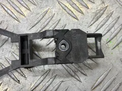 Скелет ручки наружной передней левой Volkswagen Passat, 2002 г.