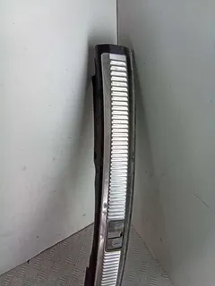 Накладка внутренняя на заднюю панель кузова Audi A4, 2002 г.