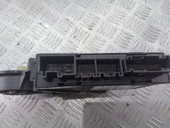 Моторчик стеклоподъемника передний правый Volkswagen Touareg, 2003 г.