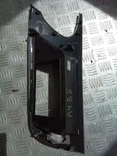 Накладка декоративная Audi A4, 2010 г.