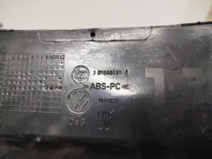 Кожух рулевой колонки Volkswagen Passat, 2002 г.