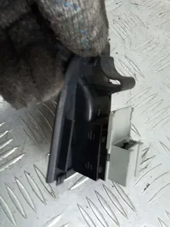 Кнопка стеклоподъемника Audi A6, 2004 г.