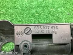 Накладка подсветки номера Audi A4, 1999 г.