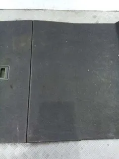 Обшивка багажника Audi A4, 2002 г.