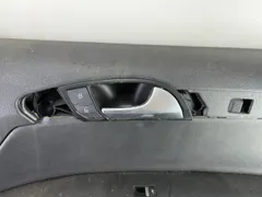 Обшивка двери передней правой (дверная карта) Audi Q7, 2014 г.