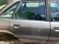 Уплотнитель двери задней правой Audi 80, 1991 г.
