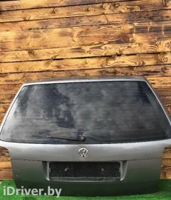 Петля крышки багажника Volkswagen Passat, 2003 г.