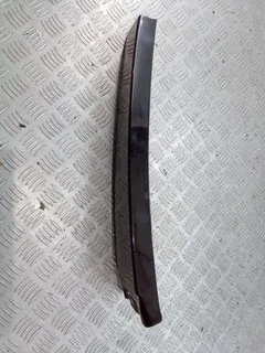 Обшивка стойки центральной правой Volkswagen Touareg, 2008 г.
