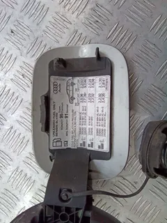 Лючок топливного бака Audi A6, 2006 г.