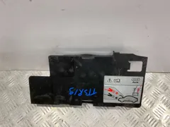 Крышка аккумулятора Audi A6, 2008 г.