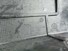 Крышка аккумулятора Volkswagen Passat, 2006 г.