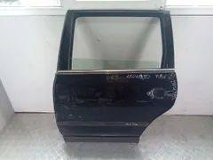 Дверь задняя левая Volkswagen Passat, 2002 г.