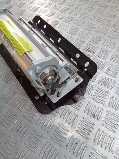 Подушка безопасности пассажира Volkswagen Touareg, 2008 г.