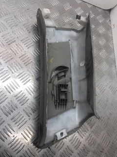 Обшивка стойки центральной правой Audi Q7, 2007 г.