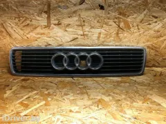 Решетка радиатора Audi 80, 1992 г.