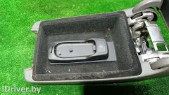 Подлокотник Audi A6, 2006 г.