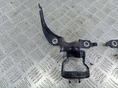 Петля крышки багажника Audi A4, 2004 г.
