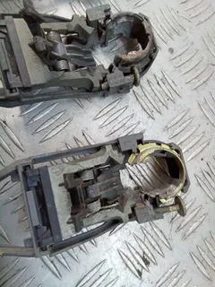 Скелет ручки наружной передней левой Volkswagen Passat, 2003 г.