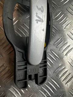 Ручка наружная задняя левая Audi A2, 2001 г.