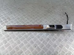 Молдинг двери передней левой Volkswagen Touareg, 2007 г.