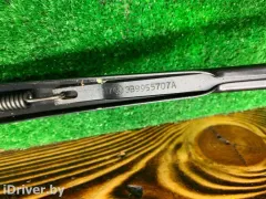 Щеткодержатель задний Volkswagen Passat, 2002 г.