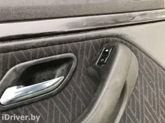 Кнопка стеклоподъемника заднего левого BMW 5 серии, 2002 г.