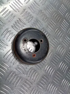 Шкив помпы Audi A6, 2001 г.