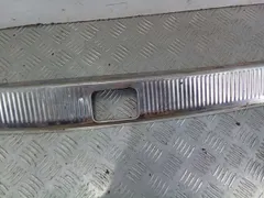 Накладка внутренняя на заднюю панель кузова Audi A6 allroad, 2001 г.