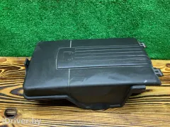 Крышка аккумулятора Volkswagen Golf, 2005 г.