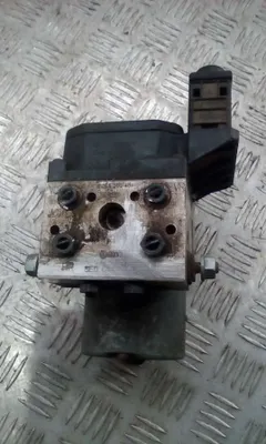 Блок ABS Volkswagen Passat, 2000 г.