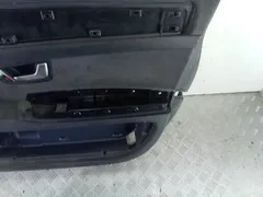Обшивка двери передней правой (дверная карта) Audi A8, 2005 г.