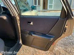 Обшивка двери (дверная карта) комплект Audi 80, 1991 г.