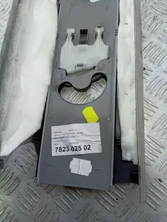 Обшивка стойки задней правой Volkswagen Touareg, 2008 г.