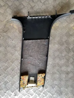 Обшивка стойки центральной левой Audi A4, 2007 г.