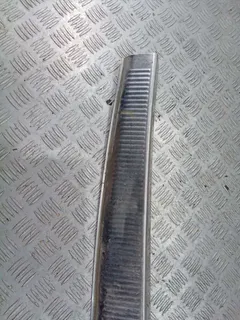 Накладка внутренняя на заднюю панель кузова Audi A6 allroad, 2003 г.