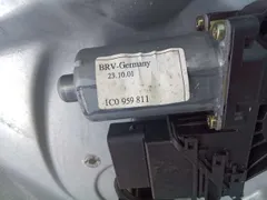 Стеклоподъемник электрический задний левый Volkswagen Passat, 2001 г.