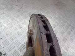Диск тормозной передний Volkswagen Passat, 2004 г.