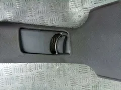 Обшивка стойки центральной правой Audi A6, 2000 г.