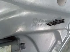 Стеклоподъемник электрический задний правый Volkswagen Passat, 2001 г.